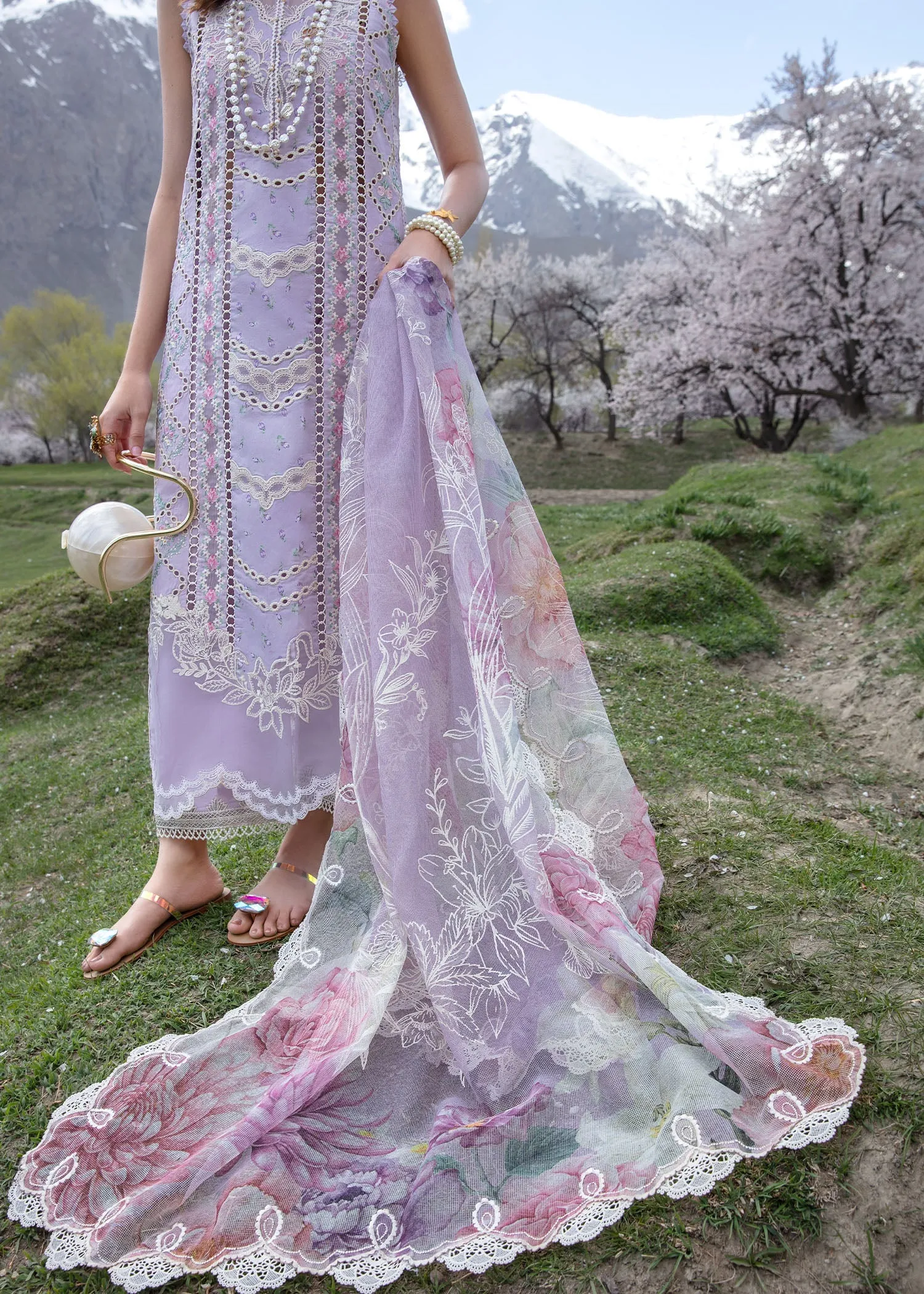 Crimson X Saira Shakira Luxury Lawn – A Floral Mesh - Lavender