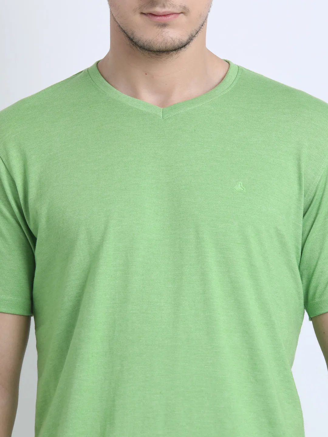 JDC Men's Green Solid T.shirt