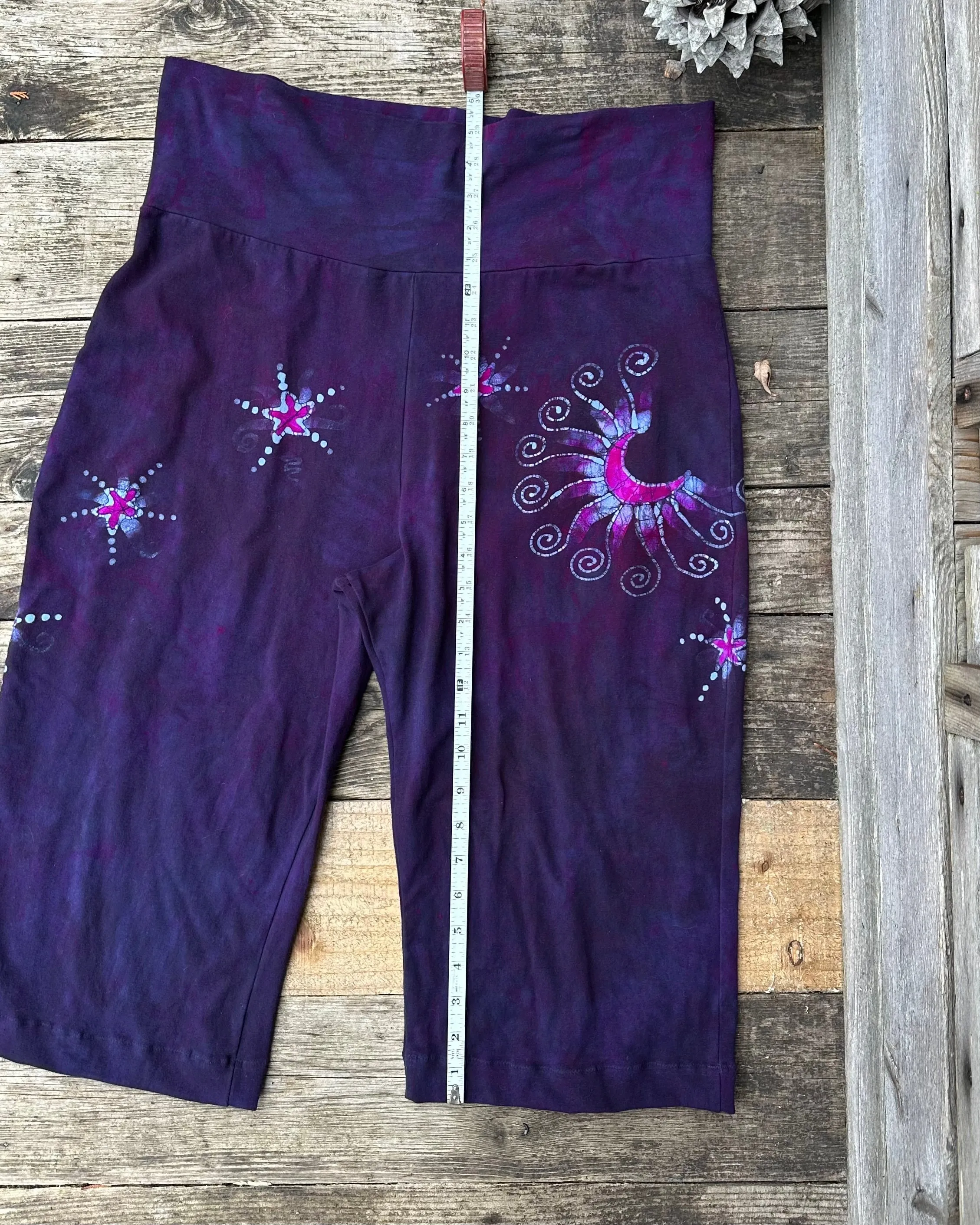 Magenta Stars Stretchy CAPRI Pants Size 2X