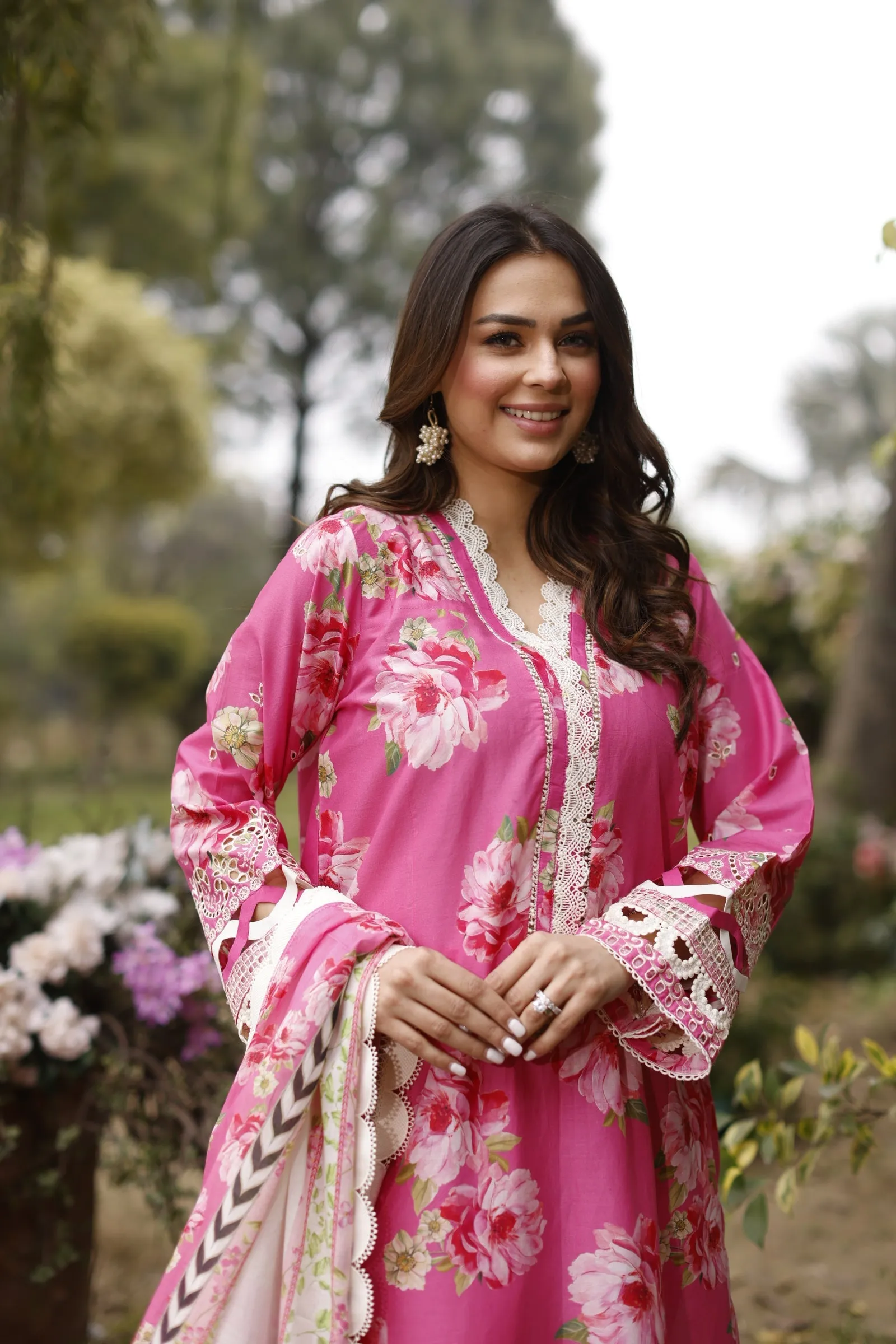 Manara by Maria Asif Baig - Vintage Flora Lawn Collection – LEANA