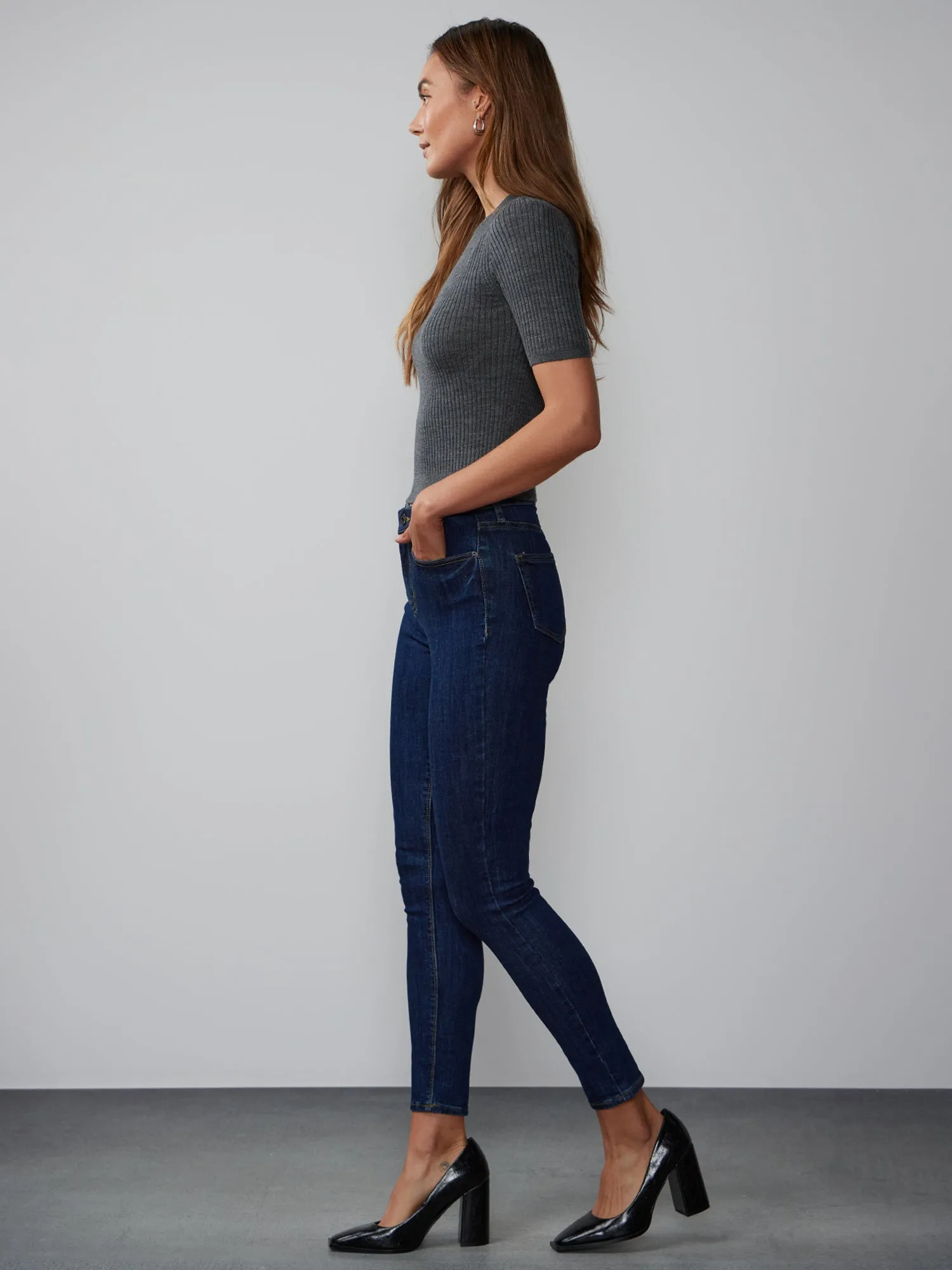 Petite Essential High Rise Skinny Jeans